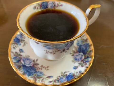 豆から挽いたコーヒーの美味しい淹れかた